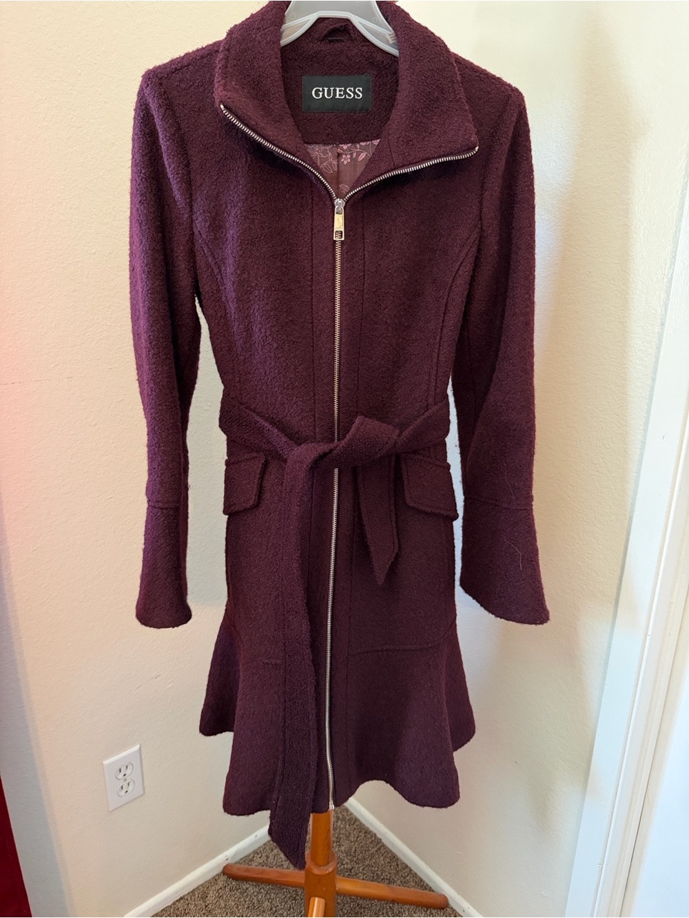 GUESS Women's Burgundy Zip-Front Tie-Waist Trench Coat
